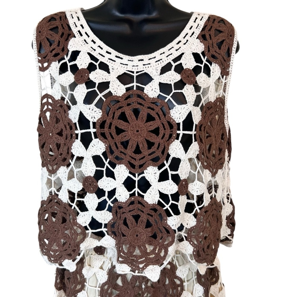 Rebellion Cream and Brown Crochet Cropped Tank and Shorts Set, Medium - Picture 2 of 16